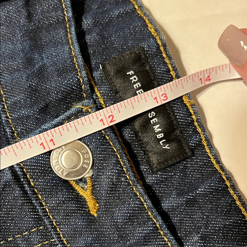 Free Assembly Dark Blue Wide Leg Cropped Jeans 12 NWT - Picture 9 of 13